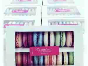 Macaron GIFT BOX: Double (11 to 12 pcs) – $22